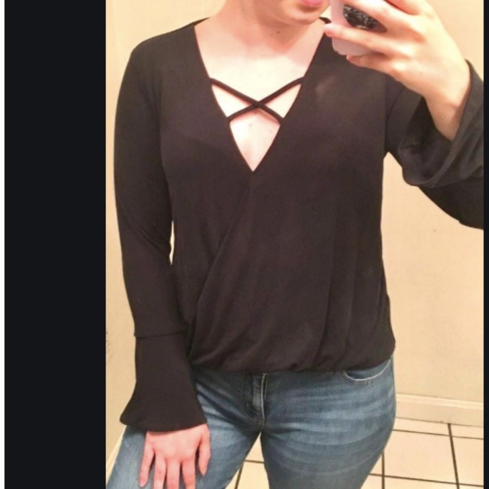 Abbeline black long sleeve shirt w flared sleeves